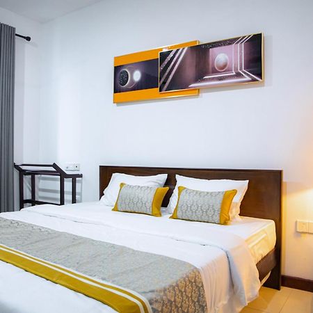 Ceylon City Stay Colombo Dehiwala-Mount Lavinia Екстериор снимка